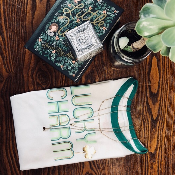 “Lucky Charm” Tee - Picture 2 of 4